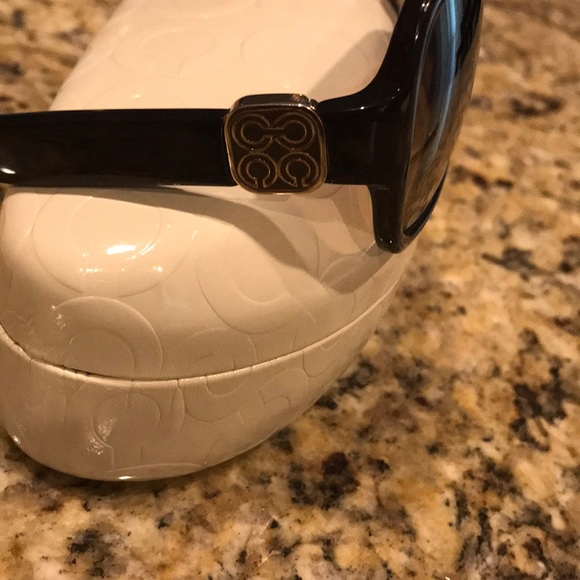 100% Authentic Coach Tortoise Shell Sunglasses - Picture 5 of 8